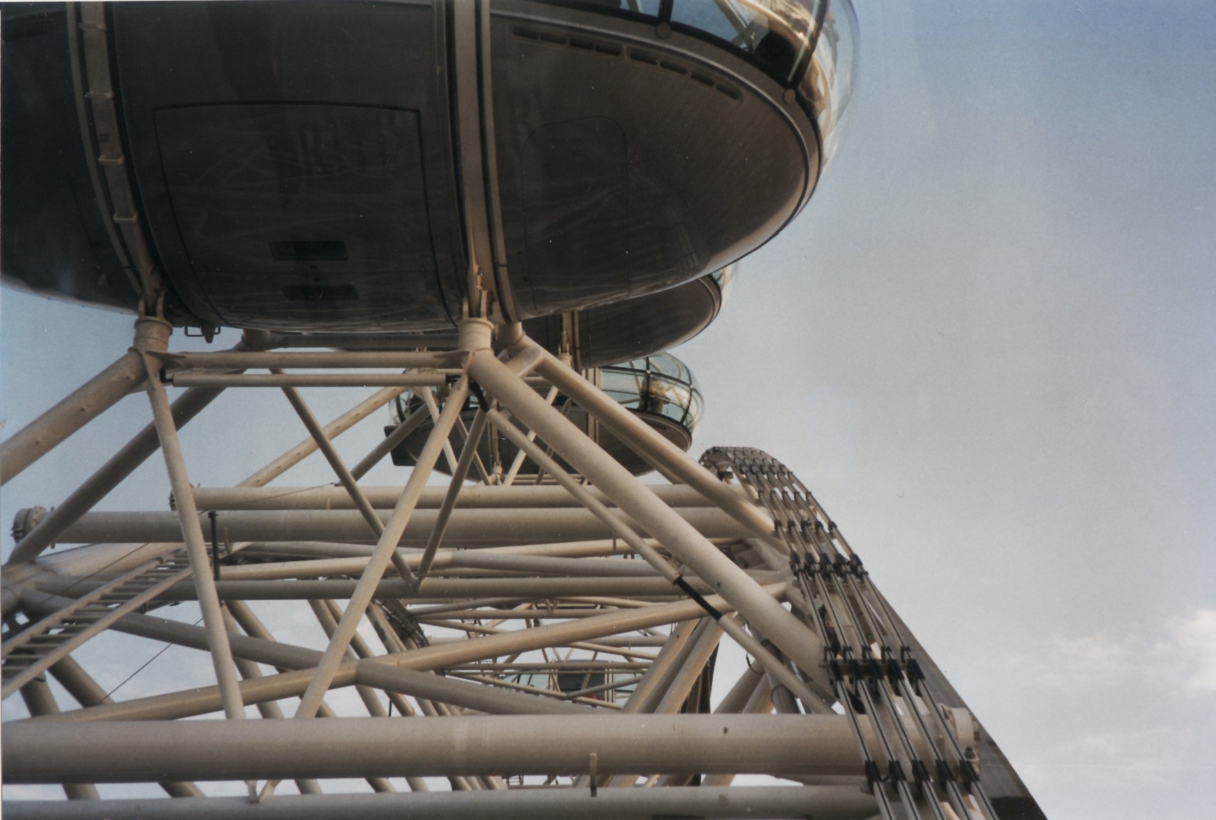 2000-7-27 London Eye4