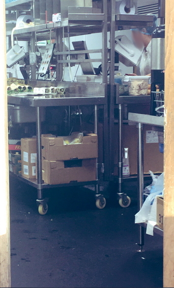 2019-11-29 View into Pret kitchen photo2